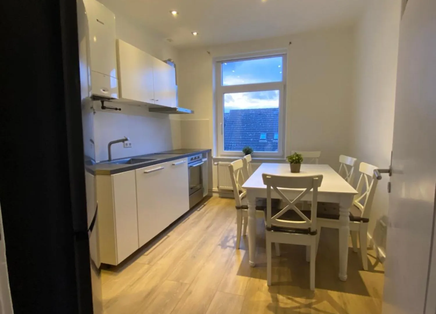 Schoene Wohnung In Charmanter Stadtvilla Messenaehe 하노버